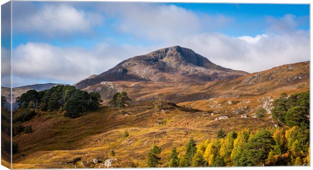 The slopes of Sgurr na Lapich in autumn Canvas Print by George Robertson