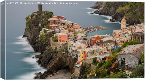 A Long Look at Vernazza, Italy Canvas Print by Ian Collins