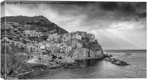 Manarola in Black and White, Italy Canvas Print by Ian Collins