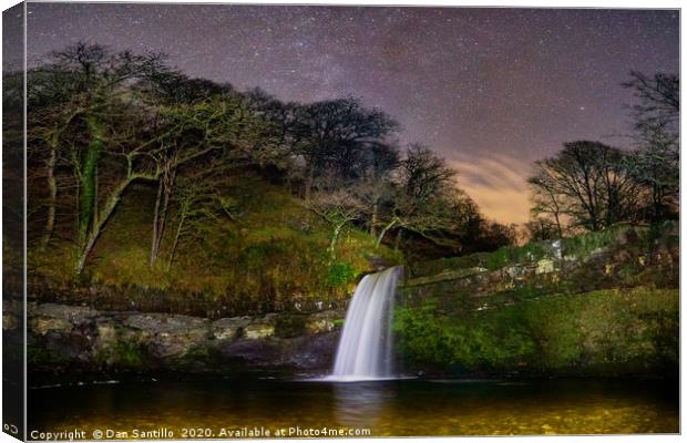 Sgwladus at night Canvas Print by Dan Santillo