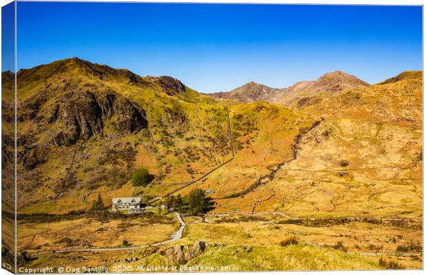 Snowdon summit from the viewpoint on A498 Canvas Print by Dan Santillo
