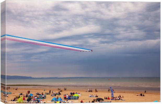 Red Arrows, Wales Airshow 2018 Canvas Print by Dan Santillo