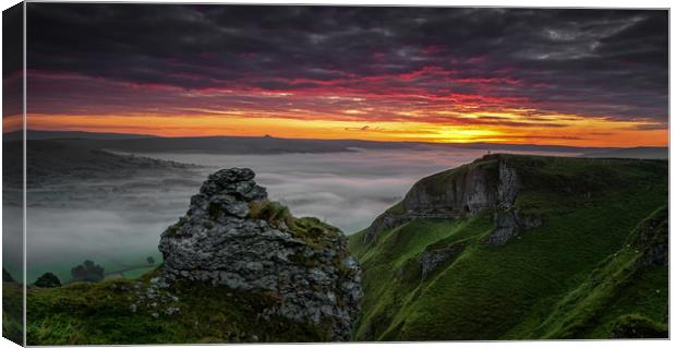 Winnat's Sunrise Canvas Print by Paul Andrews