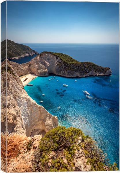 Shipwreck Beach Canvas Print by Mariusz Wozinski