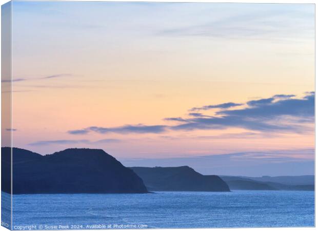 Winter Morning Moods of the Dorset Coastline in Ja Canvas Print by Susie Peek