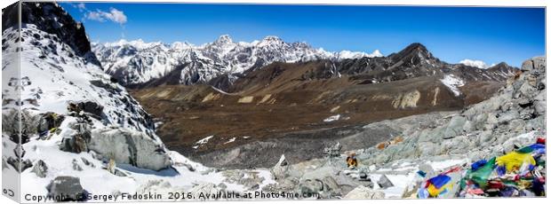 Chola pass in Sagarmatha National Park in the Nepa Canvas Print by Sergey Fedoskin