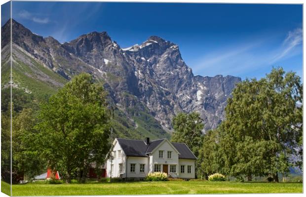 House in the Norwegian mountains Canvas Print by Hamperium Photography