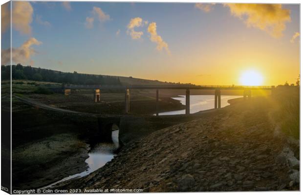 Baitings Dam Sunrise Canvas Print by Colin Green