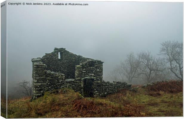 Abandoned Bothy Troutbeck Valley Lake District  Canvas Print by Nick Jenkins