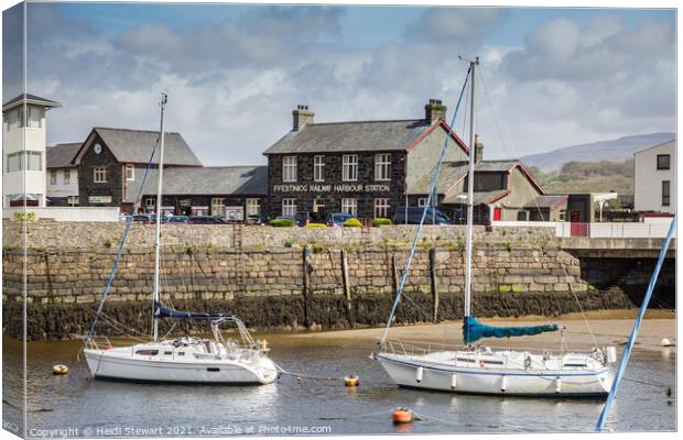 Ffestiniog Railway Harbour Station Canvas Print by Heidi Stewart