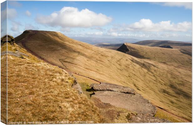 Pen y Fan and Cribyn Brecon Beacons Canvas Print by Heidi Stewart