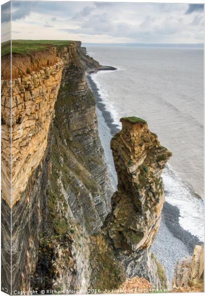 Glamorgan Heritage Coast, South Wales. Canvas Print by Richard Morgan