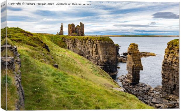 Castle Sinclair Girnigoe. Canvas Print by Richard Morgan