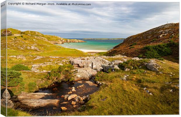 Ceannabeinne beach near durness. Canvas Print by Richard Morgan