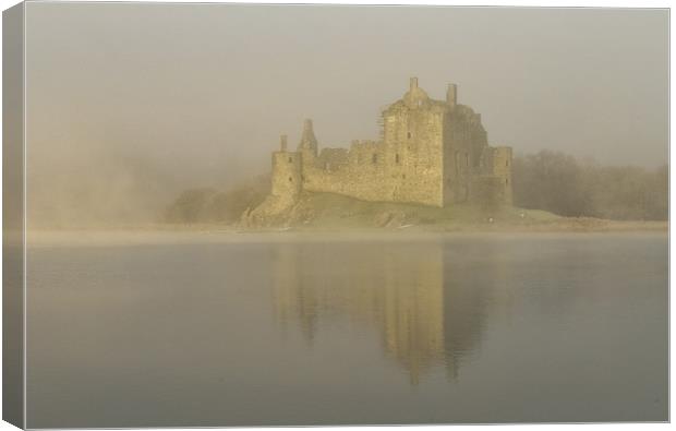 Kilchurn Castlle in Morning Mist Canvas Print by Matt Johnston