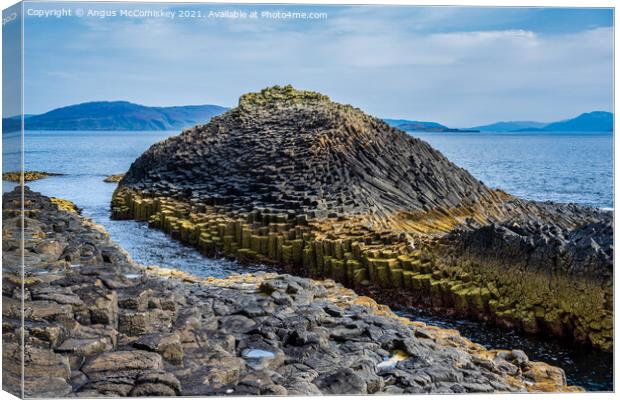Basalt rock formation, Isle of Staffa Canvas Print by Angus McComiskey