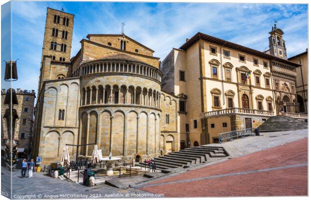 Piazza Grande in Arezzo, Tuscany, Italy Canvas Print by Angus McComiskey