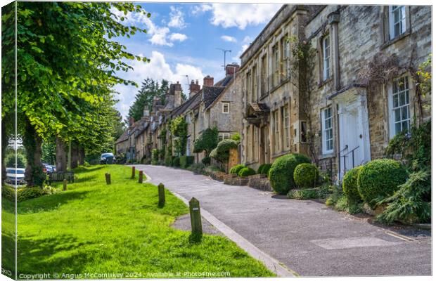 Cotswolds cottages in Burford, Oxfordshire Canvas Print by Angus McComiskey