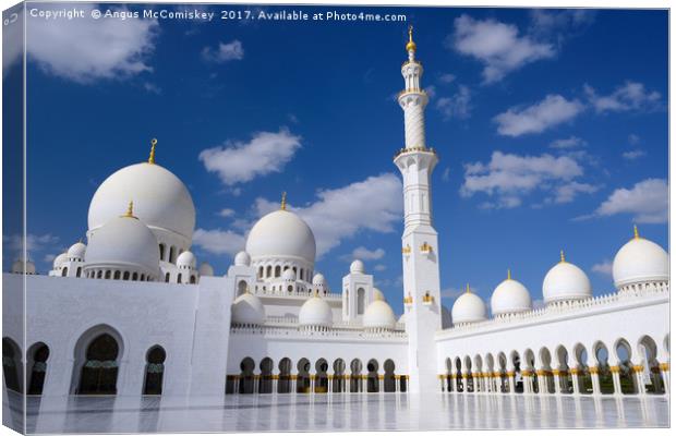 Inner Courtyard of Grand Mosque Abu Dhabi Canvas Print by Angus McComiskey