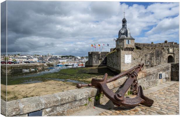 Ville Close at Concarneau in Finistère, Brittany, France Canvas Print by Arterra 