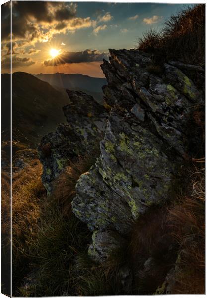 Mountain range at sunset Canvas Print by Ragnar Lothbrok