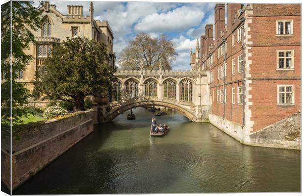 Bridge of Sighs Canvas Print by Kevin Snelling