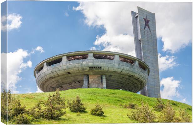 The Majestic Brutalism of Buzludzha Canvas Print by Kevin Snelling