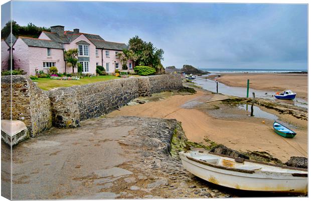 Pink seashore cottage, Bude, Cornwall Canvas Print by Brian Spooner
