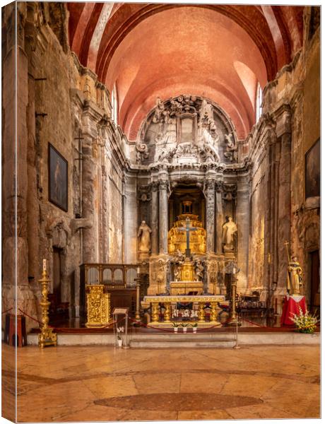 Interior of Sao Domingos church in Lisbon Canvas Print by Steve Heap