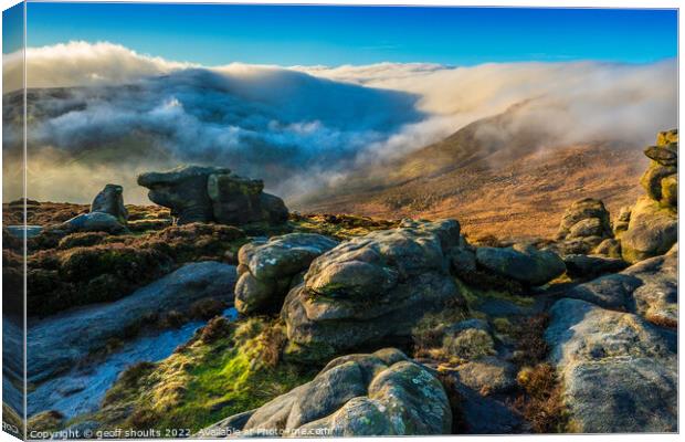Ringing Roger, Kinder Scout in the Peak District Canvas Print by geoff shoults
