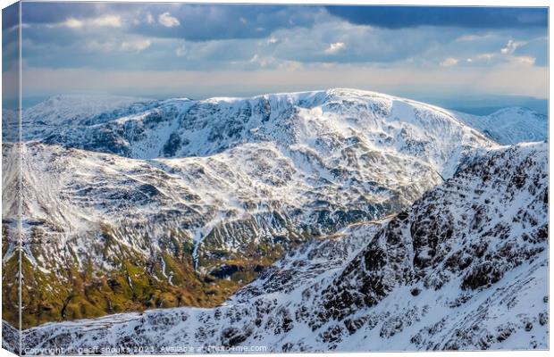 Fairfield in the Lake District Canvas Print by geoff shoults