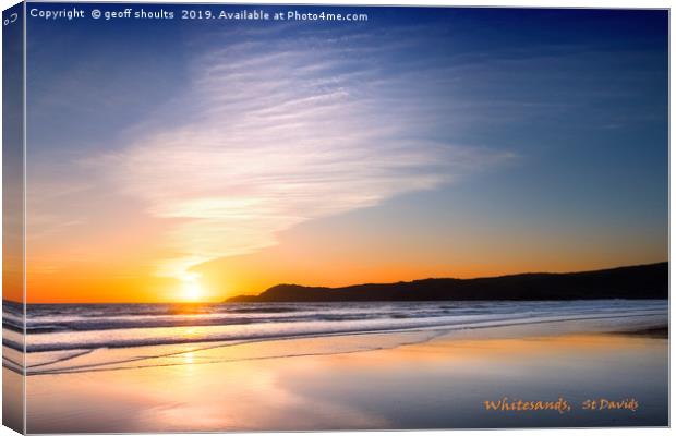 Sunset at Whitesands, Pembrokeshire Canvas Print by geoff shoults