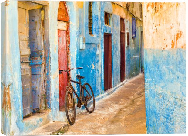 In the Medina Canvas Print by geoff shoults