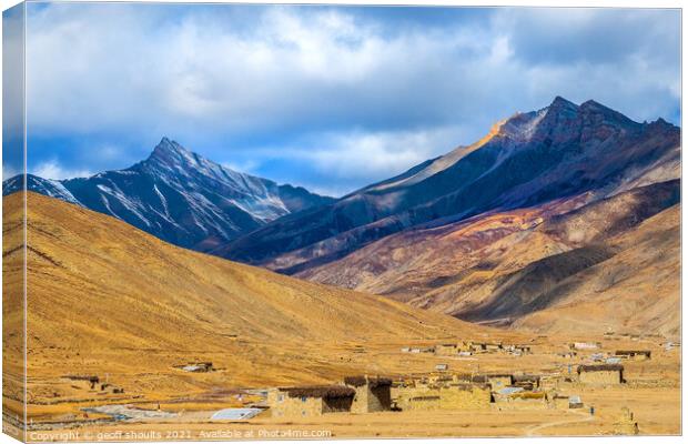 Dolpo Canvas Print by geoff shoults