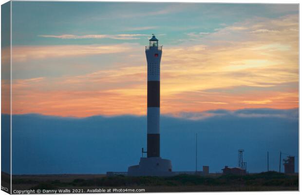 Dungeness Lighthouse at Sunset Canvas Print by Danny Wallis