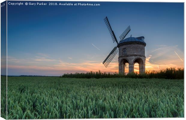 Chesterton Windmill at sunset Canvas Print by Gary Parker