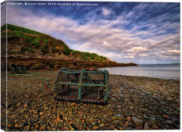 Bull Bay, Anglesey. Canvas Print by E J T Photography