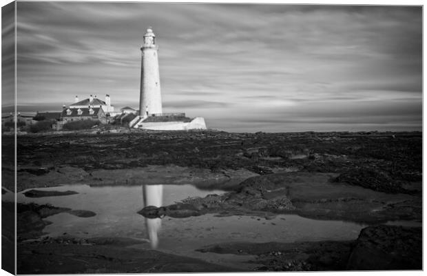 St Marys Lighthouse, Whitley Bay Canvas Print by Rob Cole