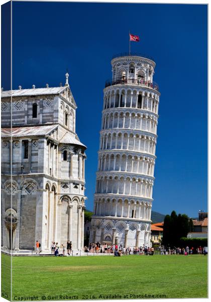 Leaning Tower of Pisa Canvas Print by Gwil Roberts