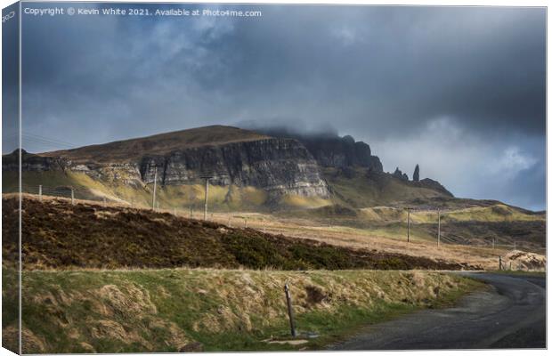 Road to Old Man of Storr Skye Canvas Print by Kevin White