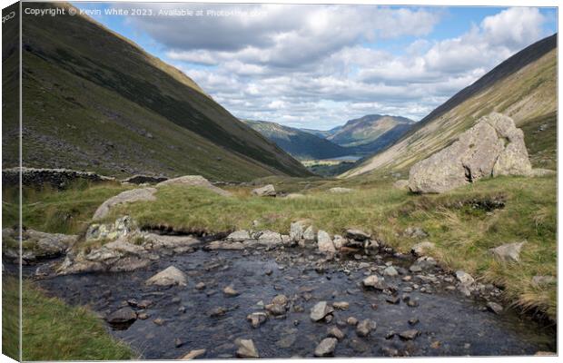 View from carpark on Kirston pass Canvas Print by Kevin White