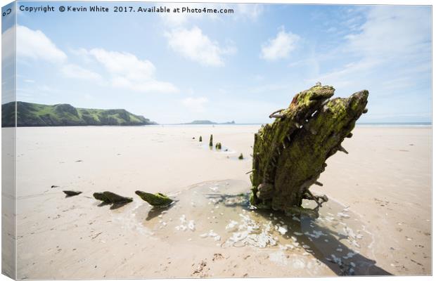 Helvetia wreck on Rhossili Bay Canvas Print by Kevin White