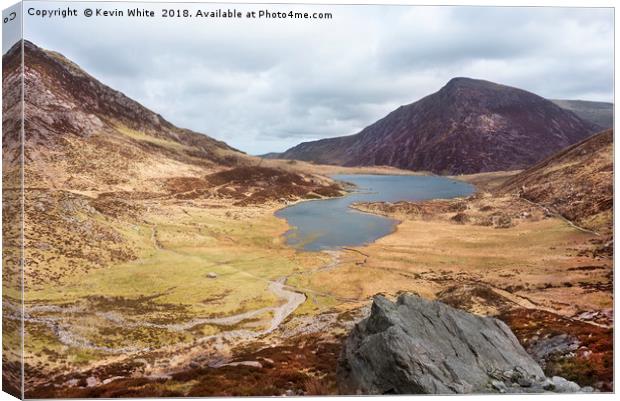 Welsh Mountain walking Canvas Print by Kevin White