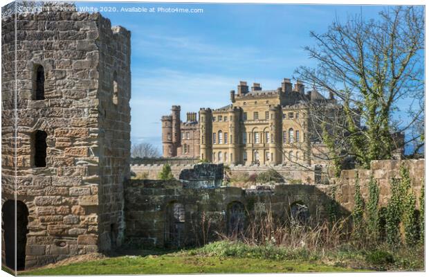 Culzean Castle standing proud  Canvas Print by Kevin White