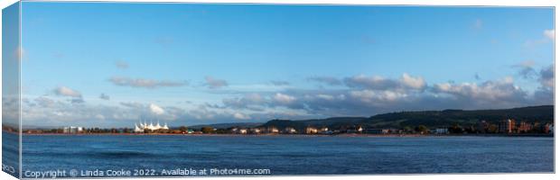 Minehead panorama in early evening Canvas Print by Linda Cooke