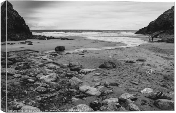 Chapel Porth Monochrome Canvas Print by Linda Cooke