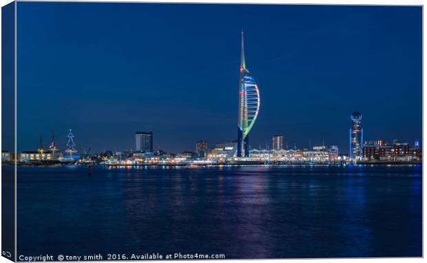The Spinnaker, Portsmouth  Canvas Print by tony smith
