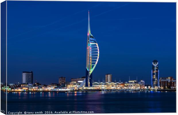 The Spinnaker Tower, Portsmouth  Canvas Print by tony smith