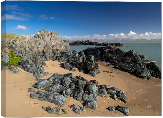 Pillow Lava Rocks on Newborough Sands, Anglesey. Canvas Print by Colin Allen