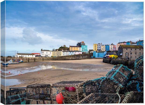 Tenby Harbour, Pembrokeshire, Wales. Canvas Print by Colin Allen